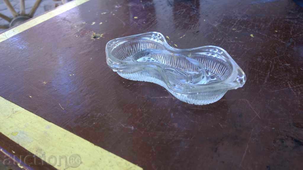 Licitație 5898. STARA saltshaker STICLA masiv Licitație 5898. STARA saltshaker STICLA masiv