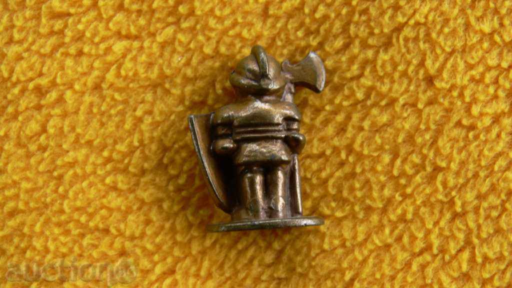 KINDER SURPRISE ORIGINAL-KINDER SURPRISE with price 15.00 BGN | € 7.67 KINDER SURPRISE ORIGINAL-KINDER SURPRISE with price 15.00 BGN | € 7.67