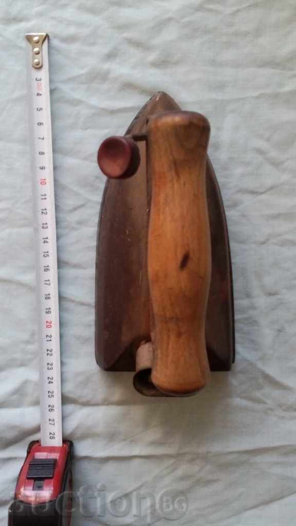 an old electric iron from communism - 5 an old electric iron from communism - 5