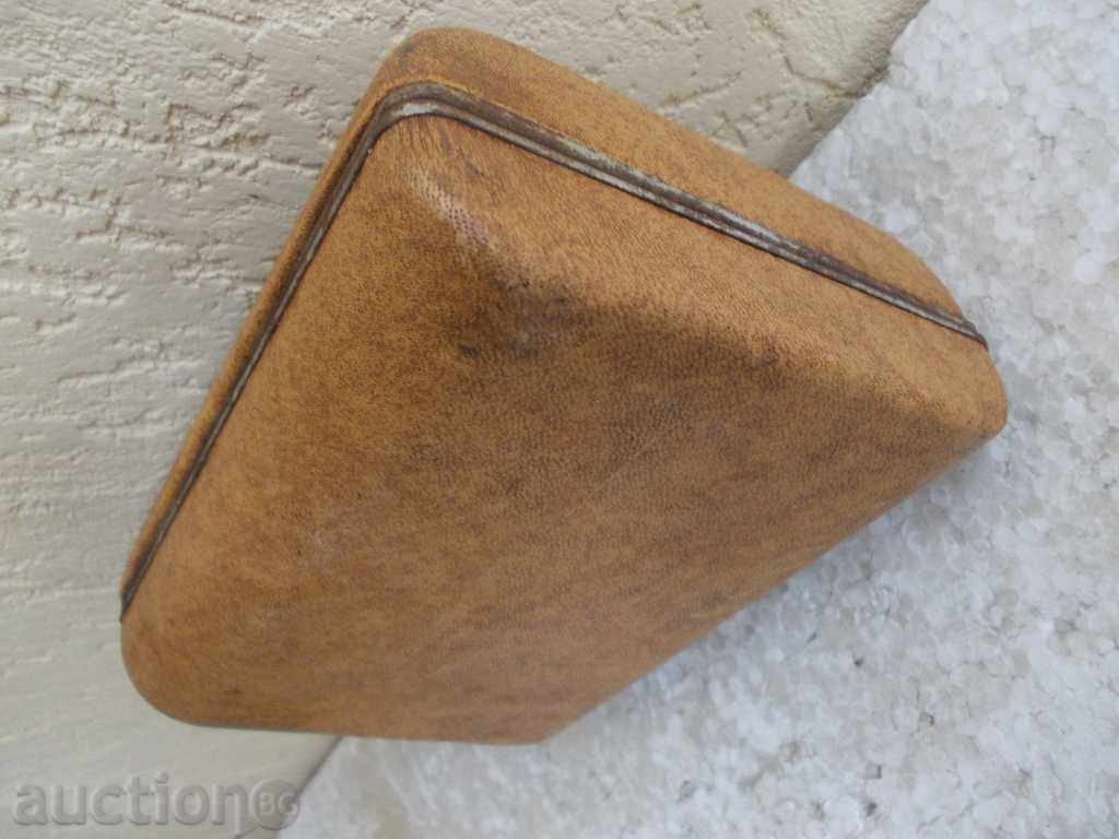 Delivery of Old barber box Delivery of Old barber box