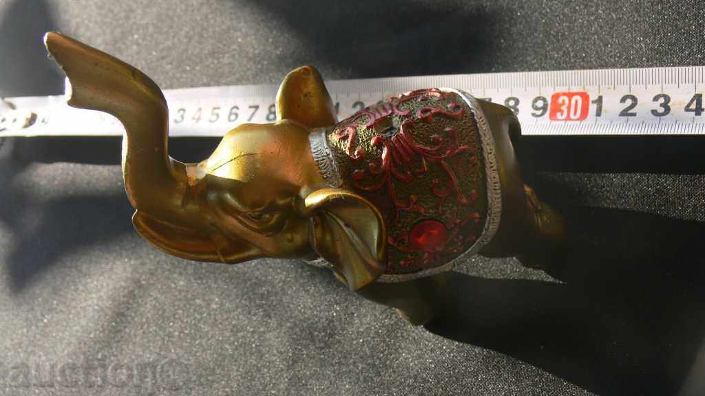 BEAUTIFUL ελέφαντα FIKGURA με τιμή 15.00 BGN | € 7.67 BEAUTIFUL ελέφαντα FIKGURA με τιμή 15.00 BGN | € 7.67