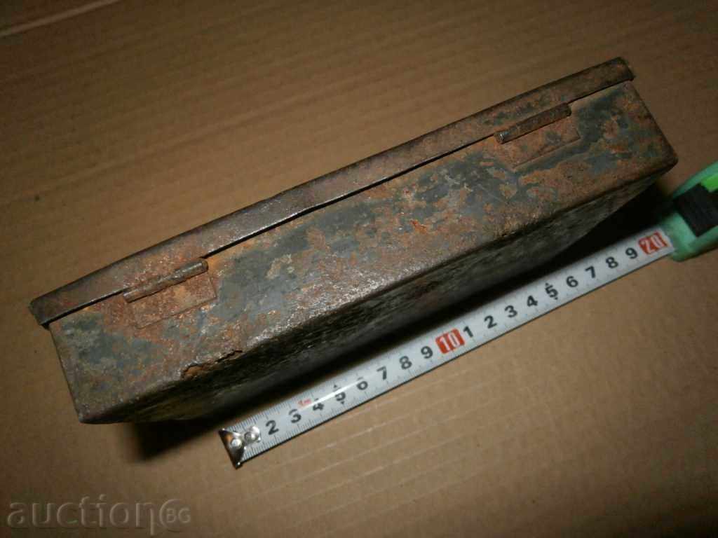 metal box second world - 6