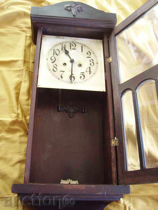 Delivery of Wall-mounted German clock-big cabinet