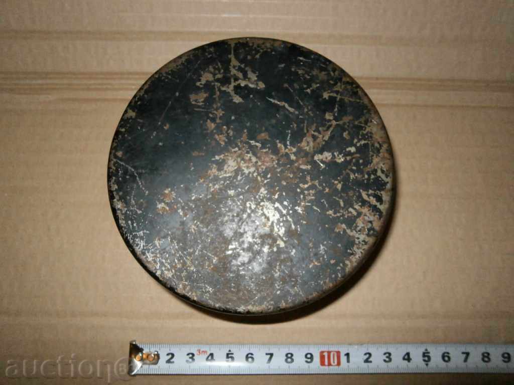 Delivery of old metal box