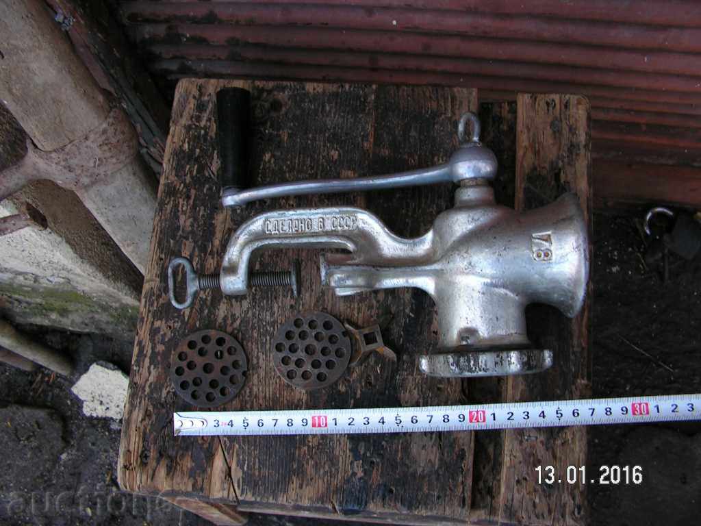 6155. παλιά Κλίπερς κωδικό μασάει κρεατομηχανή ΕΣΣΔ με τιμή 18.00 BGN | € 9.20 6155. παλιά Κλίπερς κωδικό μασάει κρεατομηχανή ΕΣΣΔ με τιμή 18.00 BGN | € 9.20