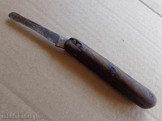 Old pocket knife, knife with price 16.00 BGN | € 8.18 Old pocket knife, knife with price 16.00 BGN | € 8.18