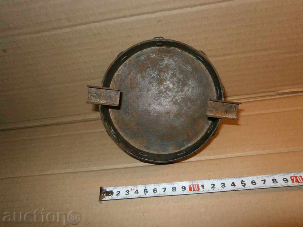 Livrarea scrumiera din metal solid al regimului socialist Livrarea scrumiera din metal solid al regimului socialist