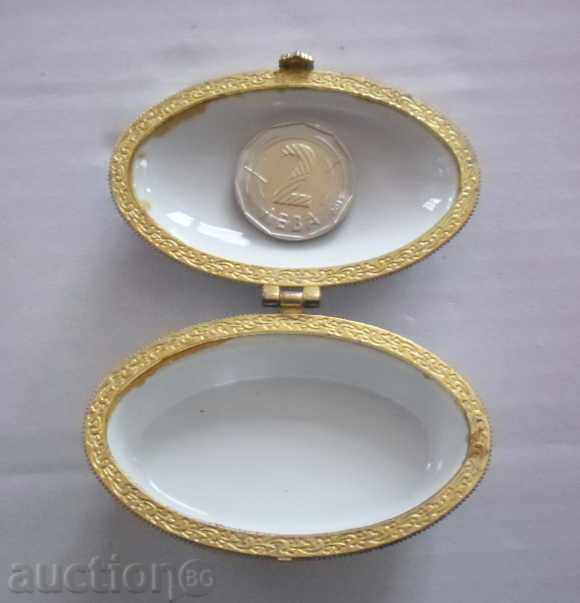 JEWELERY PORCELAIN BOX with price 9.00 BGN | € 4.60 JEWELERY PORCELAIN BOX with price 9.00 BGN | € 4.60