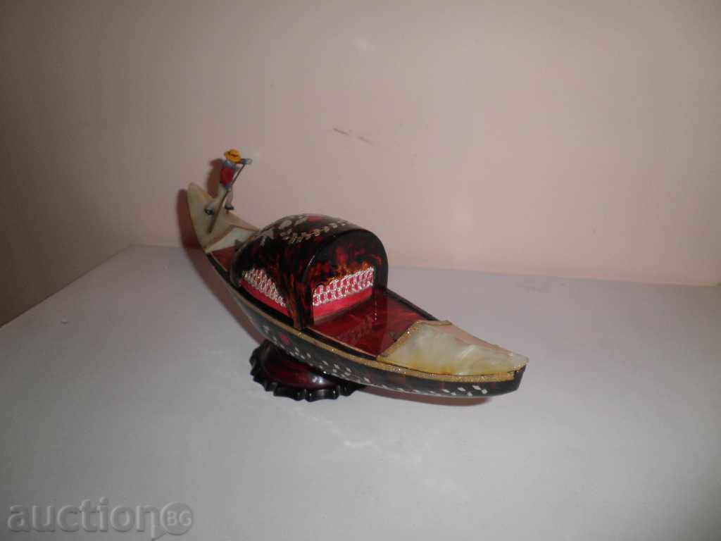 SOUVENIR FROM VENICE with price 18.00 BGN | € 9.20 SOUVENIR FROM VENICE with price 18.00 BGN | € 9.20