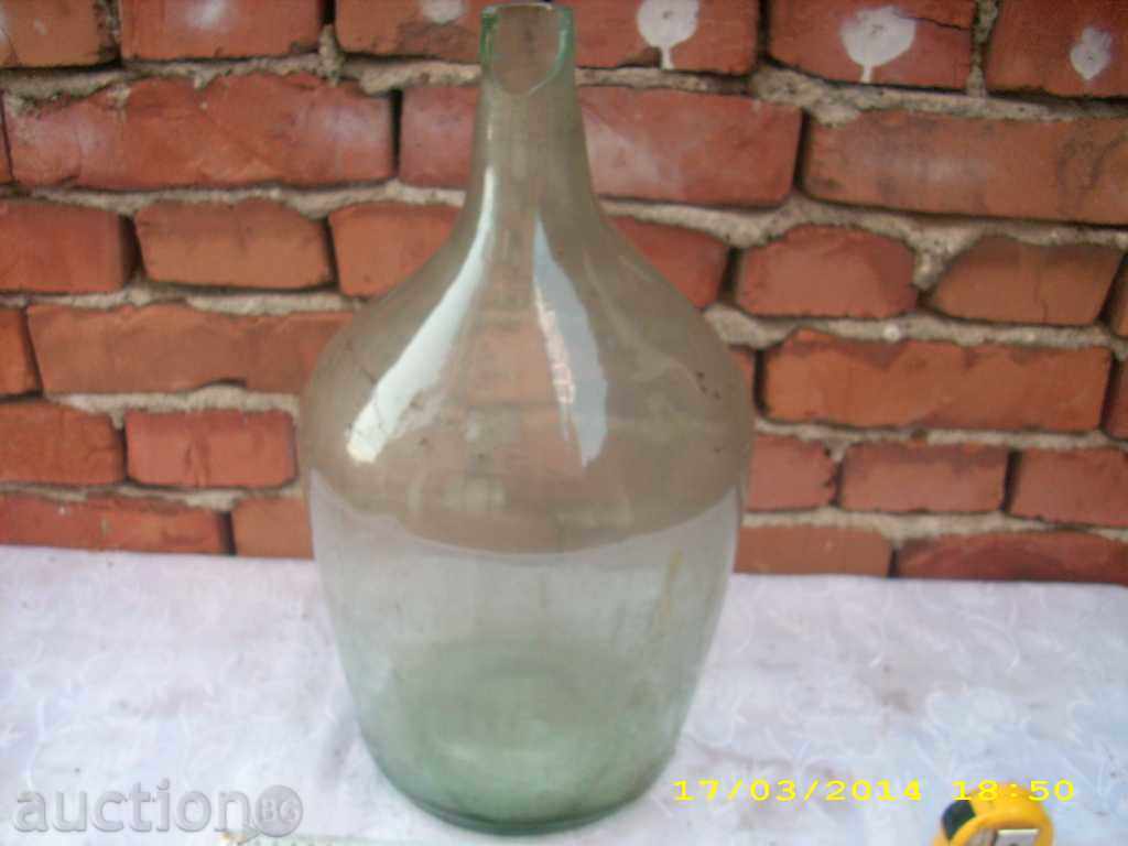 Παλιά γυάλινη κανάτα με τιμή 3.99 BGN | € 2.04