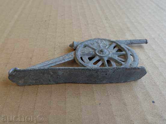 Child lead military toy top lead figure late 19th century - 6 Child lead military toy top lead figure late 19th century - 6