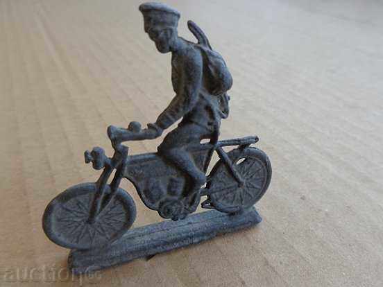 Аукцион Детска оловна военна играчка, фигура олово нач. на 20-ти век Аукцион Детска оловна военна играчка, фигура олово нач. на 20-ти век