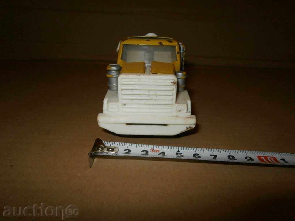 Auction metal cameo tin toy 70s Auction metal cameo tin toy 70s