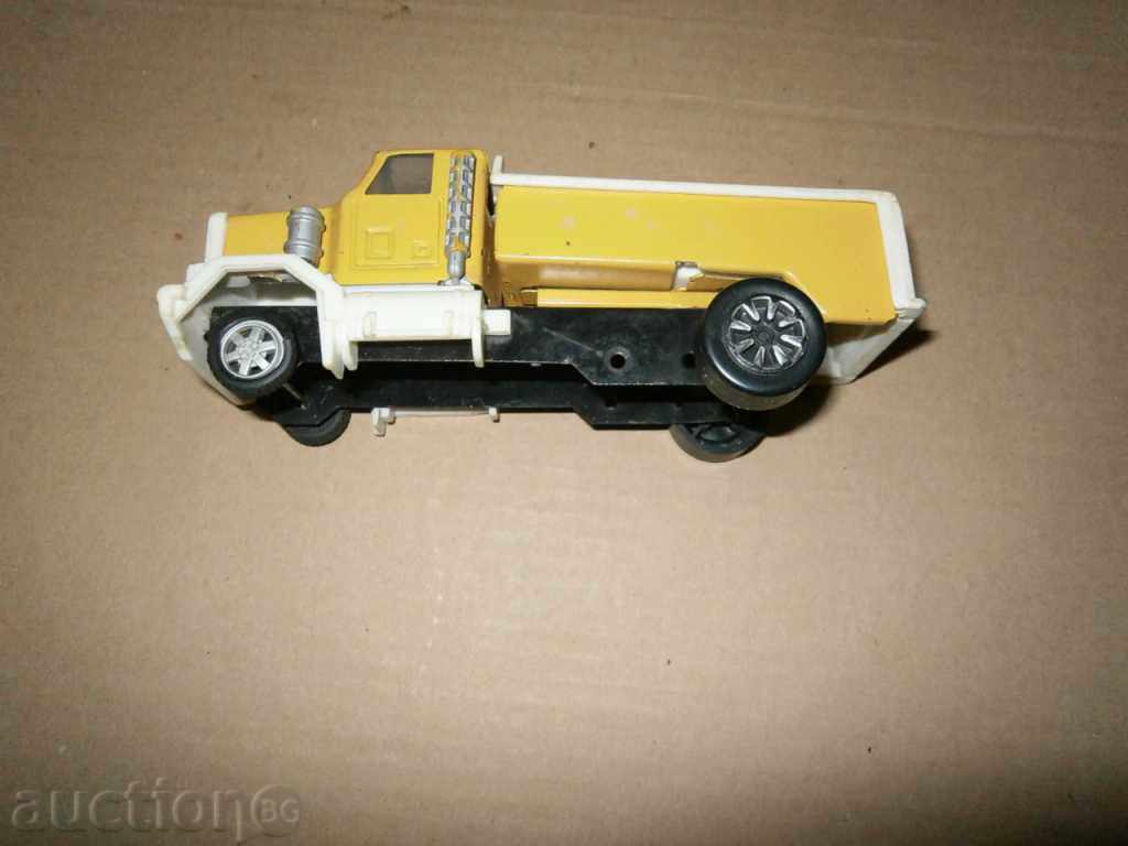 metal cameo tin toy 70s - 5 metal cameo tin toy 70s - 5