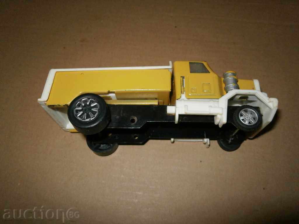 metal cameo tin toy 70s - 7 metal cameo tin toy 70s - 7