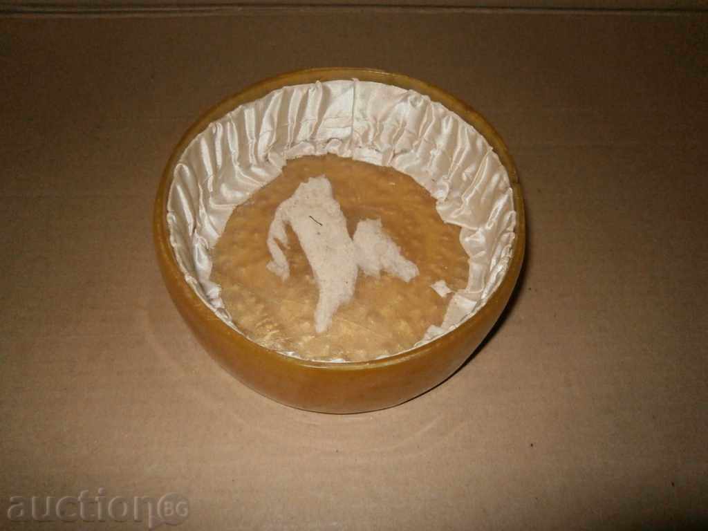 Auction jewelry box of cataline salt Auction jewelry box of cataline salt