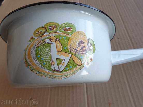 Auction Old enamelled colander, enamelled vessel, Bulgaria Auction Old enamelled colander, enamelled vessel, Bulgaria