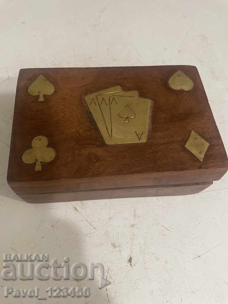 cutie de carton cu elemente de cupru / bronz