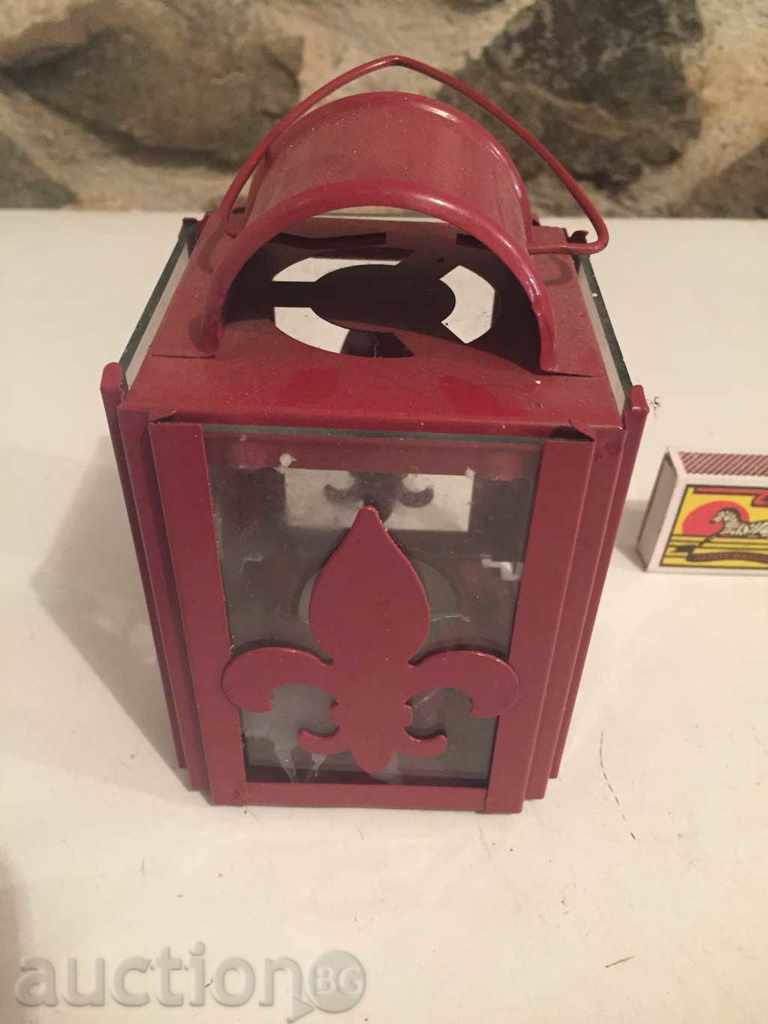 Παράδοση παλιό κηροπήγιο