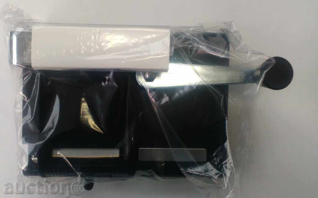 Manual piston machine for filling cigarettes with price 42.00 BGN | € 21.47