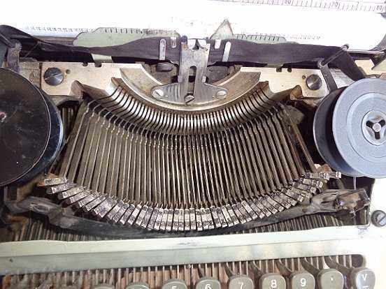 German typewriter "RHEINMETALL" in Cyrillic for the USSR - 5 German typewriter "RHEINMETALL" in Cyrillic for the USSR - 5