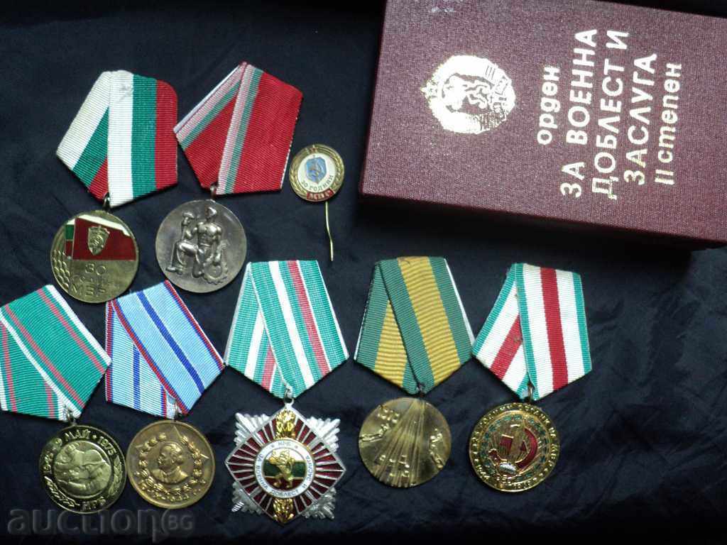 ordinele LOT și medalii.