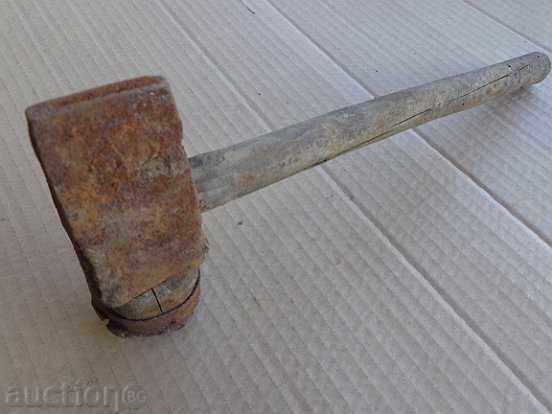 Auction Old hammer hammer, wooden, wrought iron, barrel Auction Old hammer hammer, wooden, wrought iron, barrel