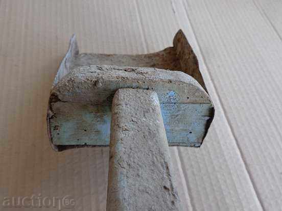Old grain blade, wooden with price 39.00 BGN | € 19.94 Old grain blade, wooden with price 39.00 BGN | € 19.94