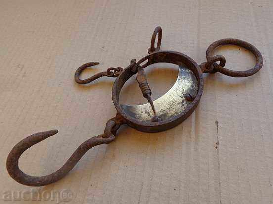 Παλιά οθωμανική ζυγαριά σε οκί και κιλά, ζυγαριά, παλάντζα