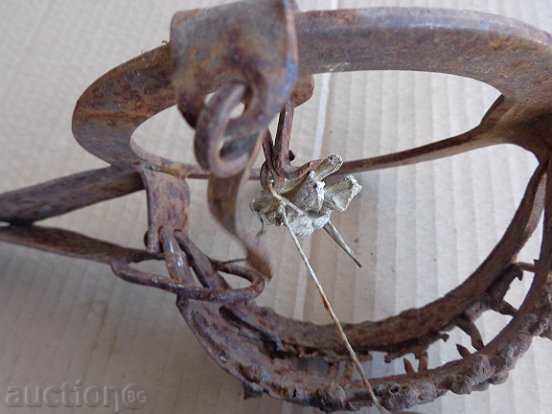 Delivery of Old hand forged trap, wrought iron Delivery of Old hand forged trap, wrought iron