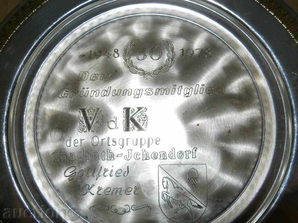 Auction  metal wall gift plate