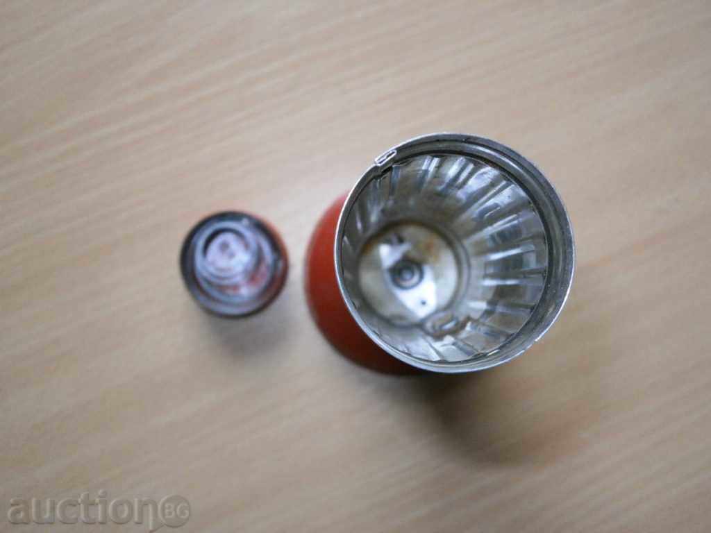 retro vintage 70s metal flashlight - 7 retro vintage 70s metal flashlight - 7