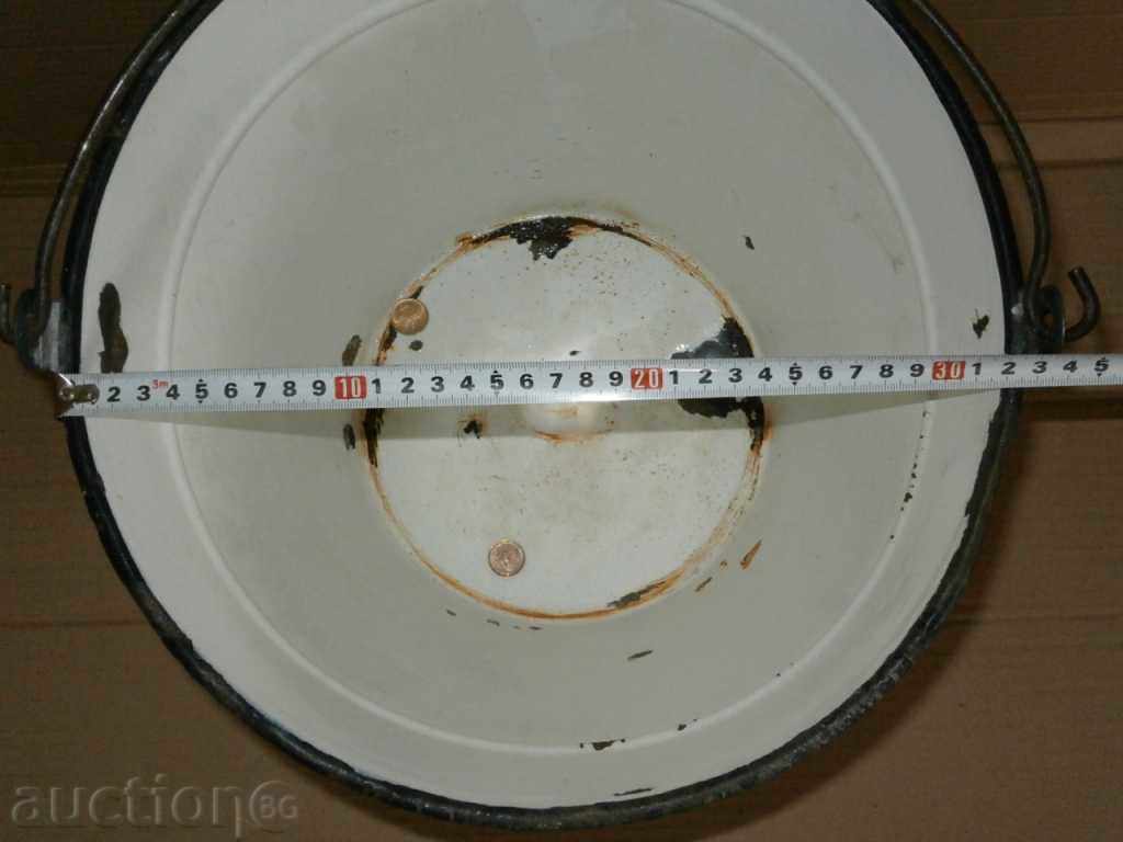 a larger, old enameled bucket - 5 a larger, old enameled bucket - 5