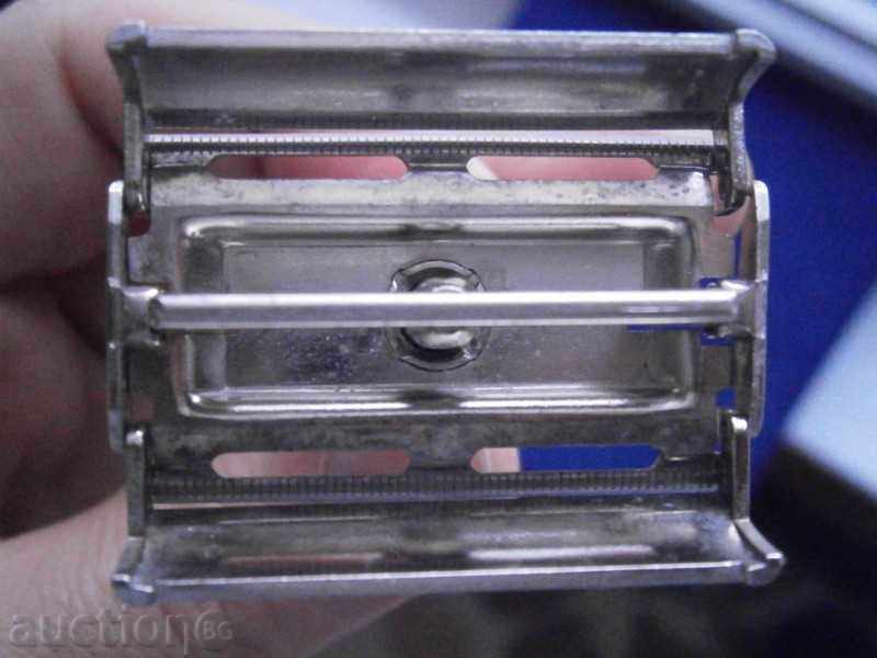 THE OLD GILLETTE SELF - LIFE with price 30.00 BGN | € 15.34 THE OLD GILLETTE SELF - LIFE with price 30.00 BGN | € 15.34