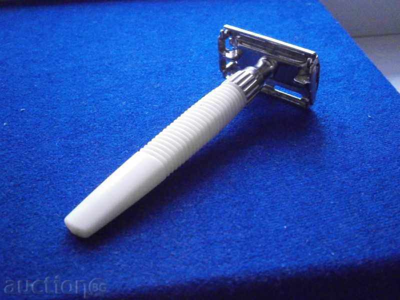 Auction THE OLD GILLETTE SELF - LIFE Auction THE OLD GILLETTE SELF - LIFE