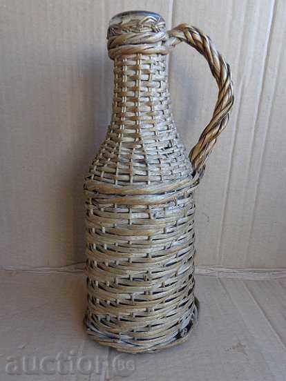 An old knit wreath, a bottle, a bottle, a suede with price 39.00 BGN | € 19.94 An old knit wreath, a bottle, a bottle, a suede with price 39.00 BGN | € 19.94