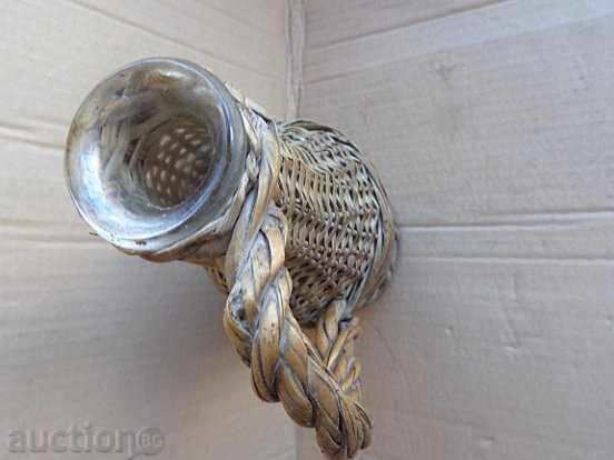 An old knit wreath, a bottle, a bottle, a suede - 5 An old knit wreath, a bottle, a bottle, a suede - 5