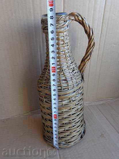 An old knit wreath, a bottle, a bottle, a suede - 7 An old knit wreath, a bottle, a bottle, a suede - 7