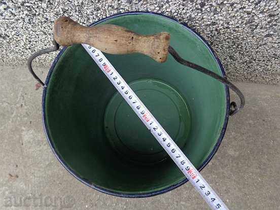 Delivery of Old enamel bucket from the time of Sotsa Delivery of Old enamel bucket from the time of Sotsa