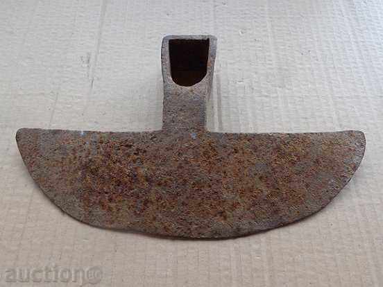 Old pick, wrought iron, instrument, instrument with price 38.00 BGN | € 19.43 Old pick, wrought iron, instrument, instrument with price 38.00 BGN | € 19.43