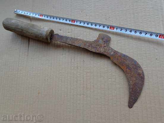 Old wagon, wrought iron, tool, farmer with price 30.00 BGN | € 15.34 Old wagon, wrought iron, tool, farmer with price 30.00 BGN | € 15.34