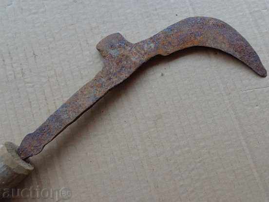 Auction Old wagon, wrought iron, tool, farmer Auction Old wagon, wrought iron, tool, farmer