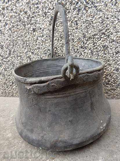 Auction An old man, a boiler, a baker, a copper pot Auction An old man, a boiler, a baker, a copper pot