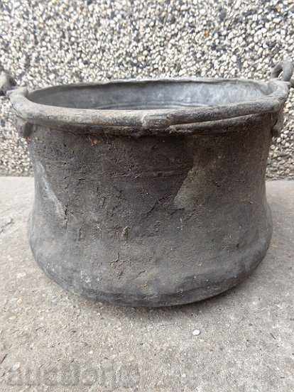 Delivery of An old man, a boiler, a baker, a copper pot Delivery of An old man, a boiler, a baker, a copper pot