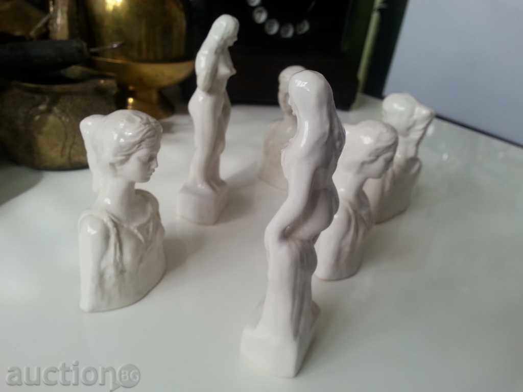 Lot Old Italian Porcelain Statues with price 36.00 BGN | € 18.41 Lot Old Italian Porcelain Statues with price 36.00 BGN | € 18.41