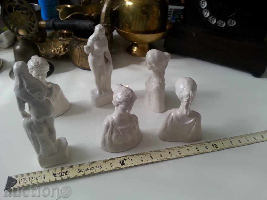 Delivery of Lot Old Italian Porcelain Statues Delivery of Lot Old Italian Porcelain Statues