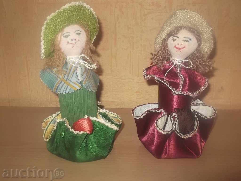 Auction No. * 1505 Lot - two old handmade dolls Auction No. * 1505 Lot - two old handmade dolls