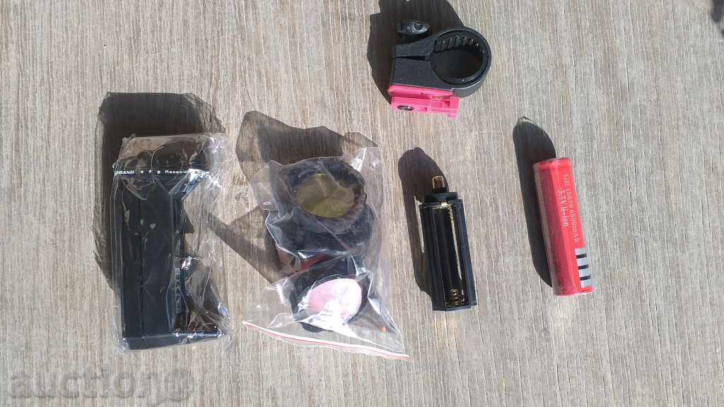 LED-XML far T6 - Lantern cap / roată + 4 svetlofiltara - 7 LED-XML far T6 - Lantern cap / roată + 4 svetlofiltara - 7