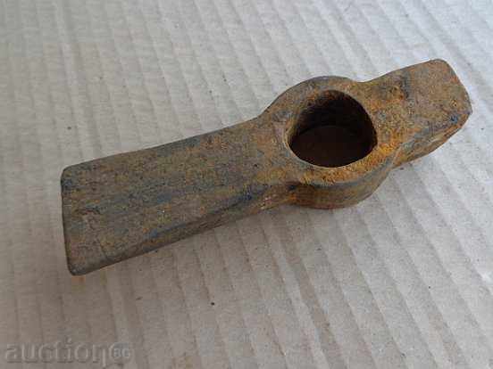 Delivery of Old hammer tool tool