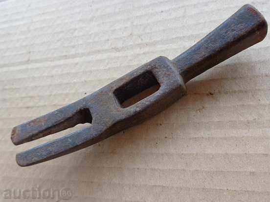 Old hammer shoe hammer knife tool forged iron - 7 Old hammer shoe hammer knife tool forged iron - 7